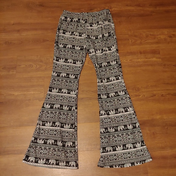 no boundaries bell bottoms